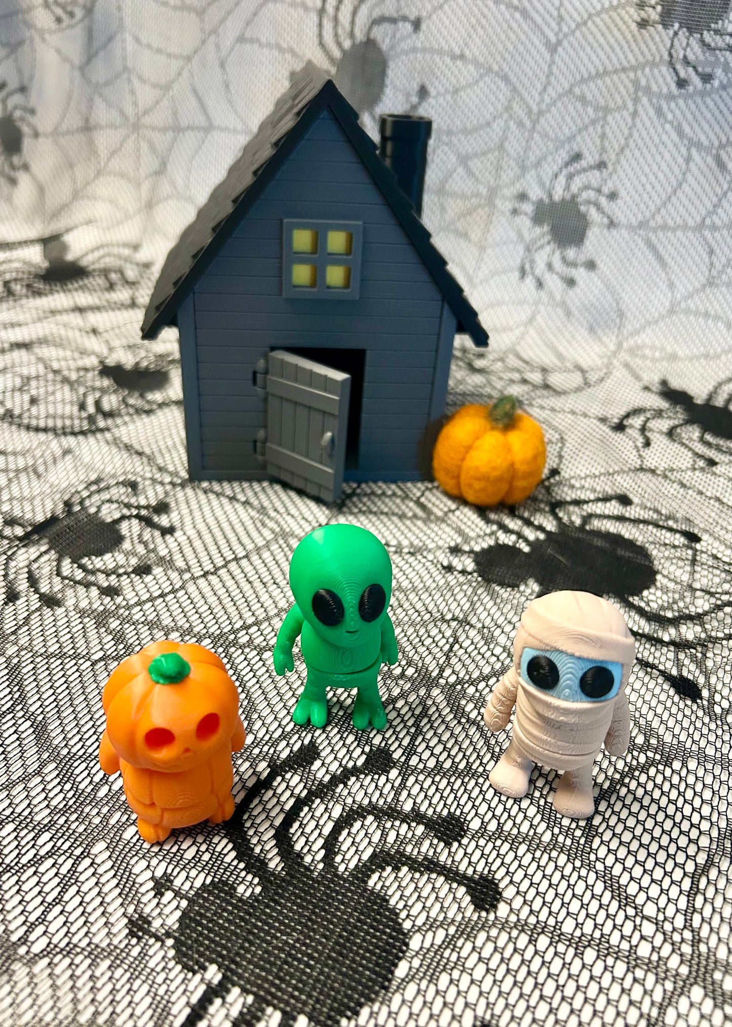 3D Printed Halloween Haunted House & Figures